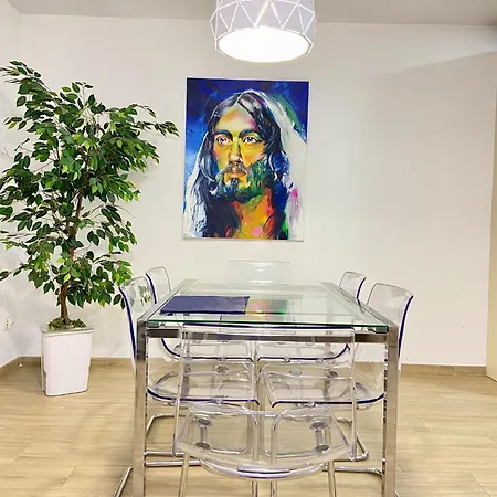 Homestay Frente Estacion De Tren Joaquin Sorolla Valencia